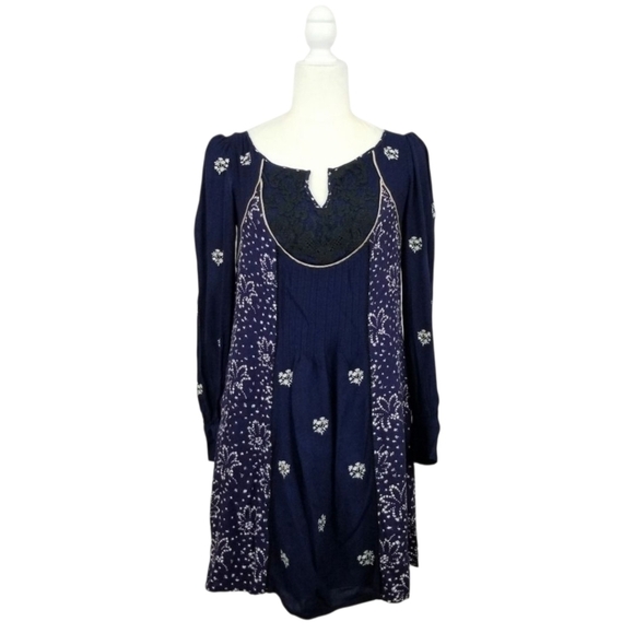 Anthropologie Dresses & Skirts - Floreat Anthro Dahlia blue floral lace long sleeve swing dress women's size 2